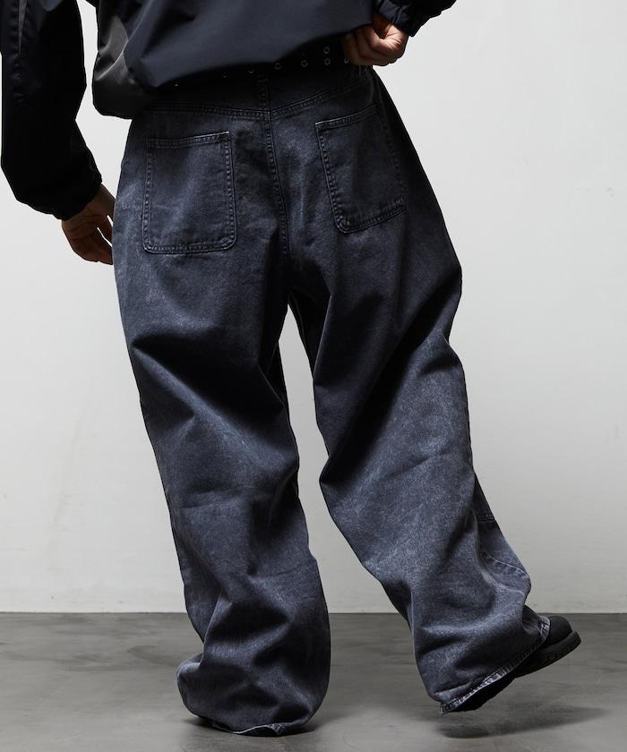 寬鬆直筒 雙膝異色牛仔褲