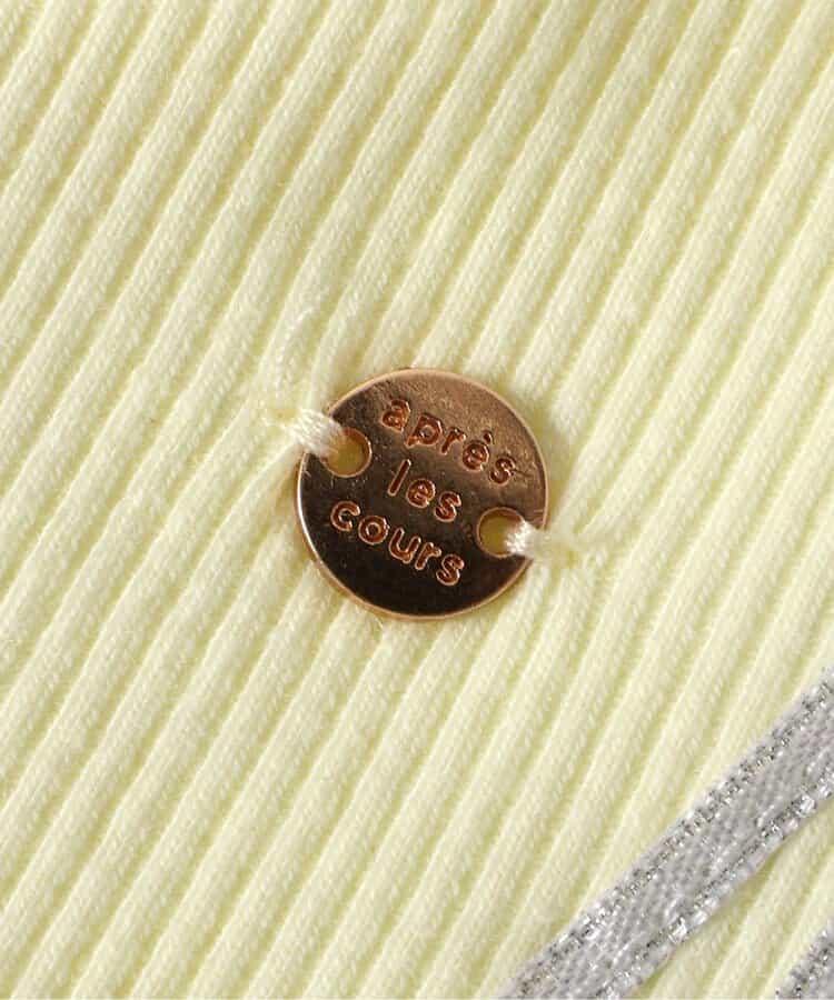 花朵刺繡拼接蕾絲上衣