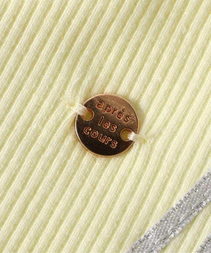 花朵刺繡拼接蕾絲上衣