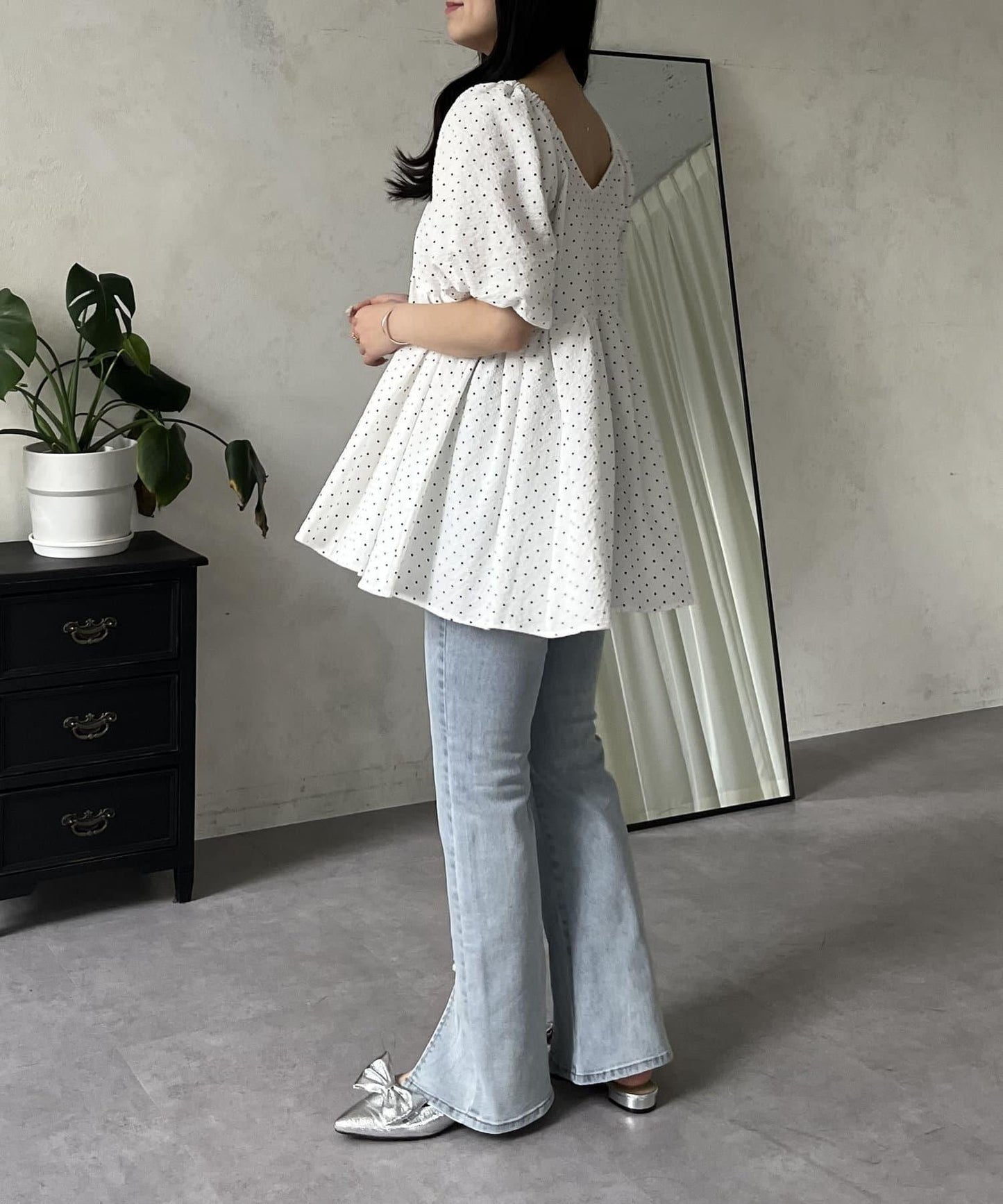 彈力開叉珍珠荷葉邊牛仔褲