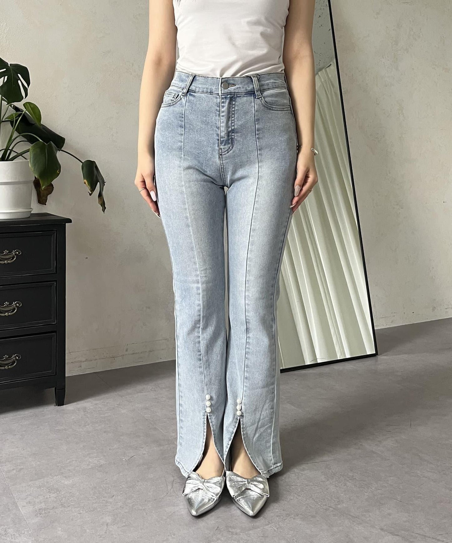 彈力開叉珍珠荷葉邊牛仔褲