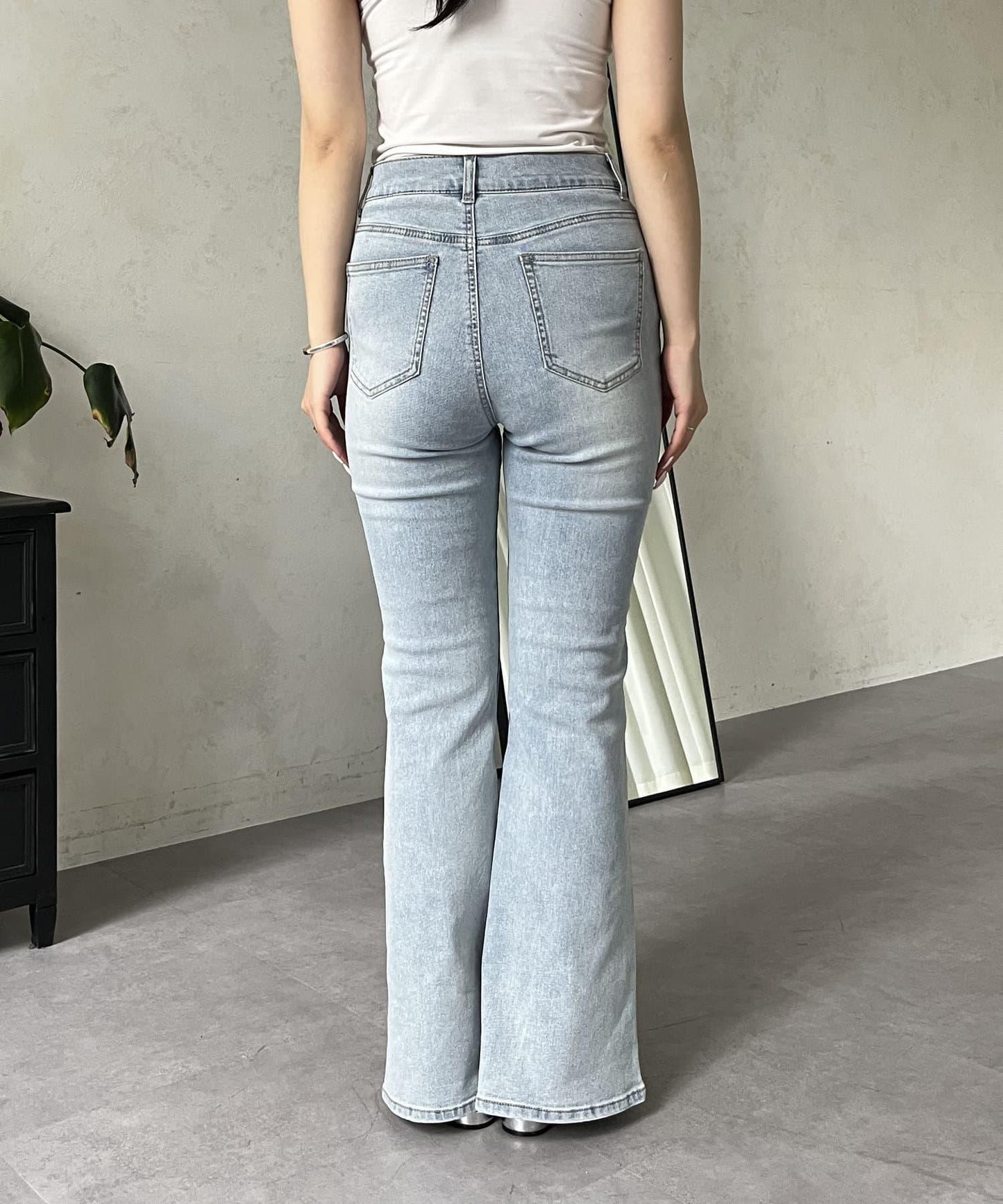 彈力開叉珍珠荷葉邊牛仔褲