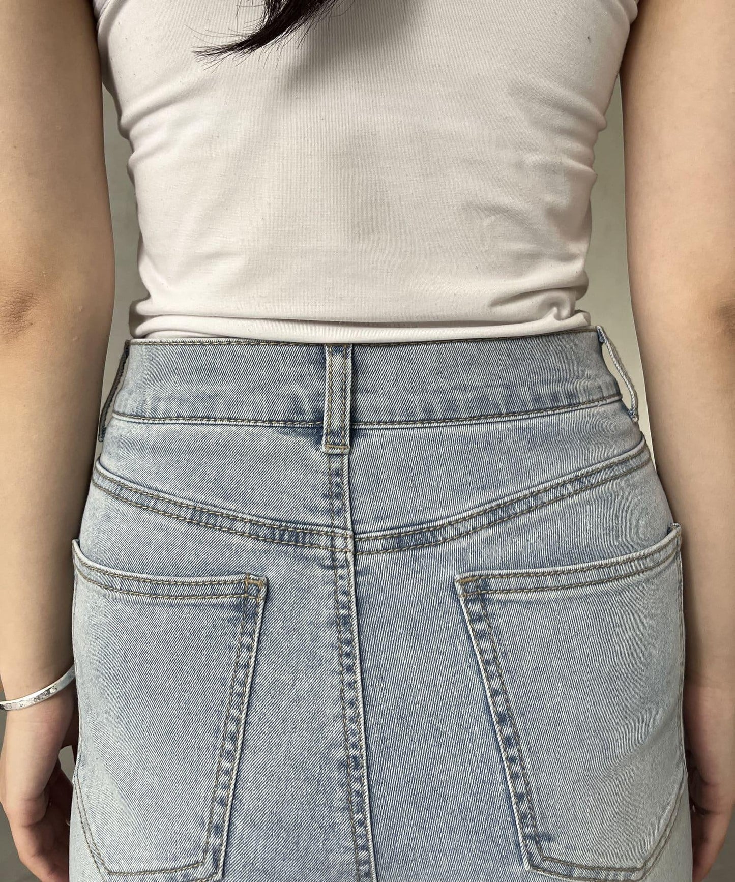 彈力開叉珍珠荷葉邊牛仔褲