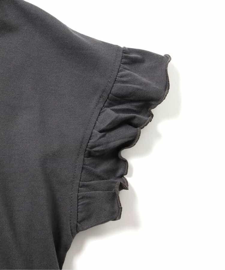 露肩T恤＆蕾絲吊帶套裝