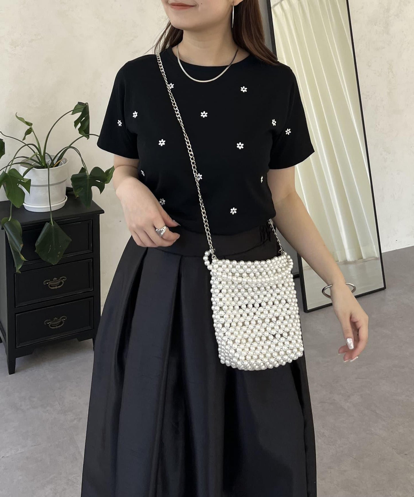 花朵刺繡T恤