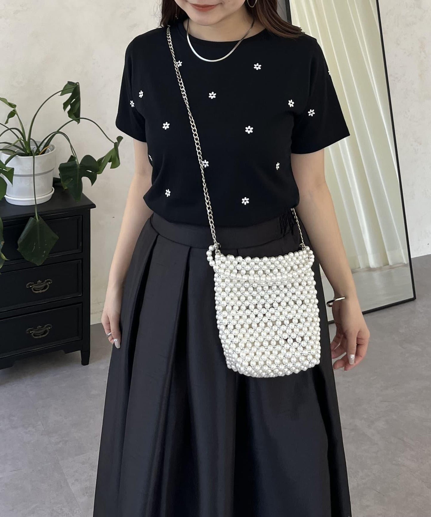 花朵刺繡T恤