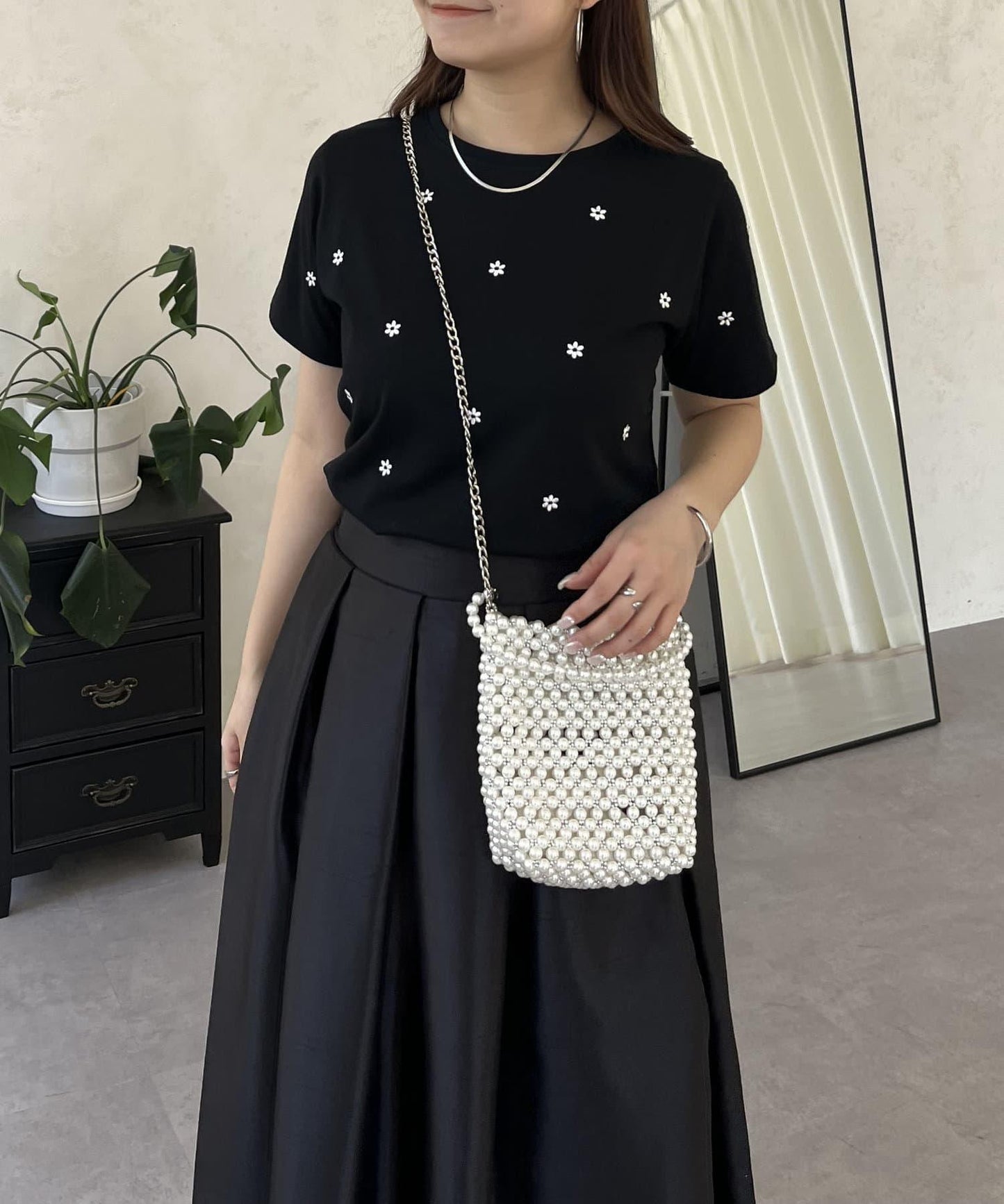 花朵刺繡T恤