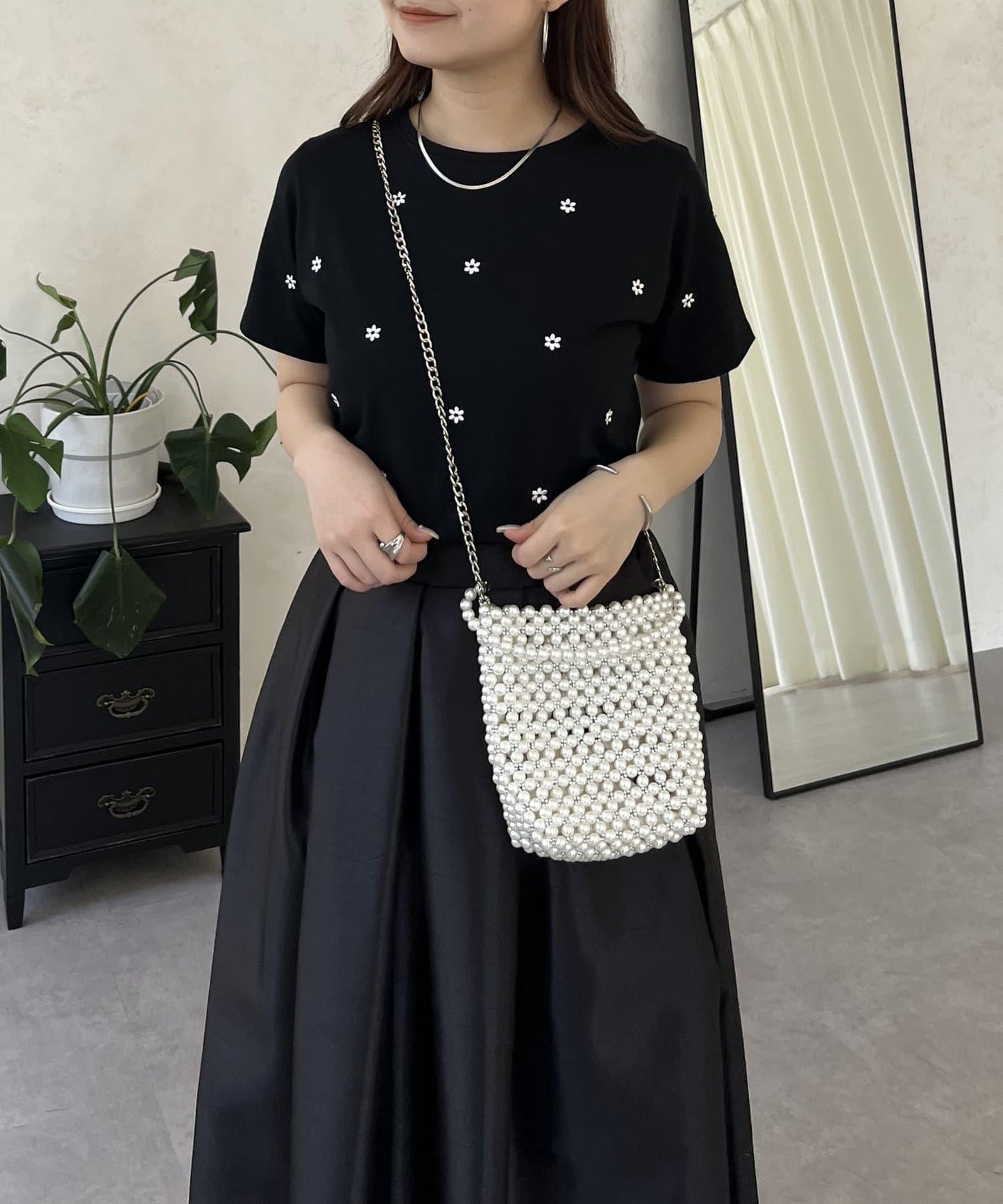 花朵刺繡T恤