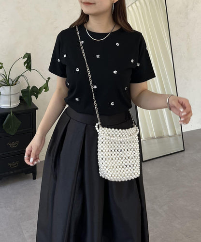 花朵刺繡T恤