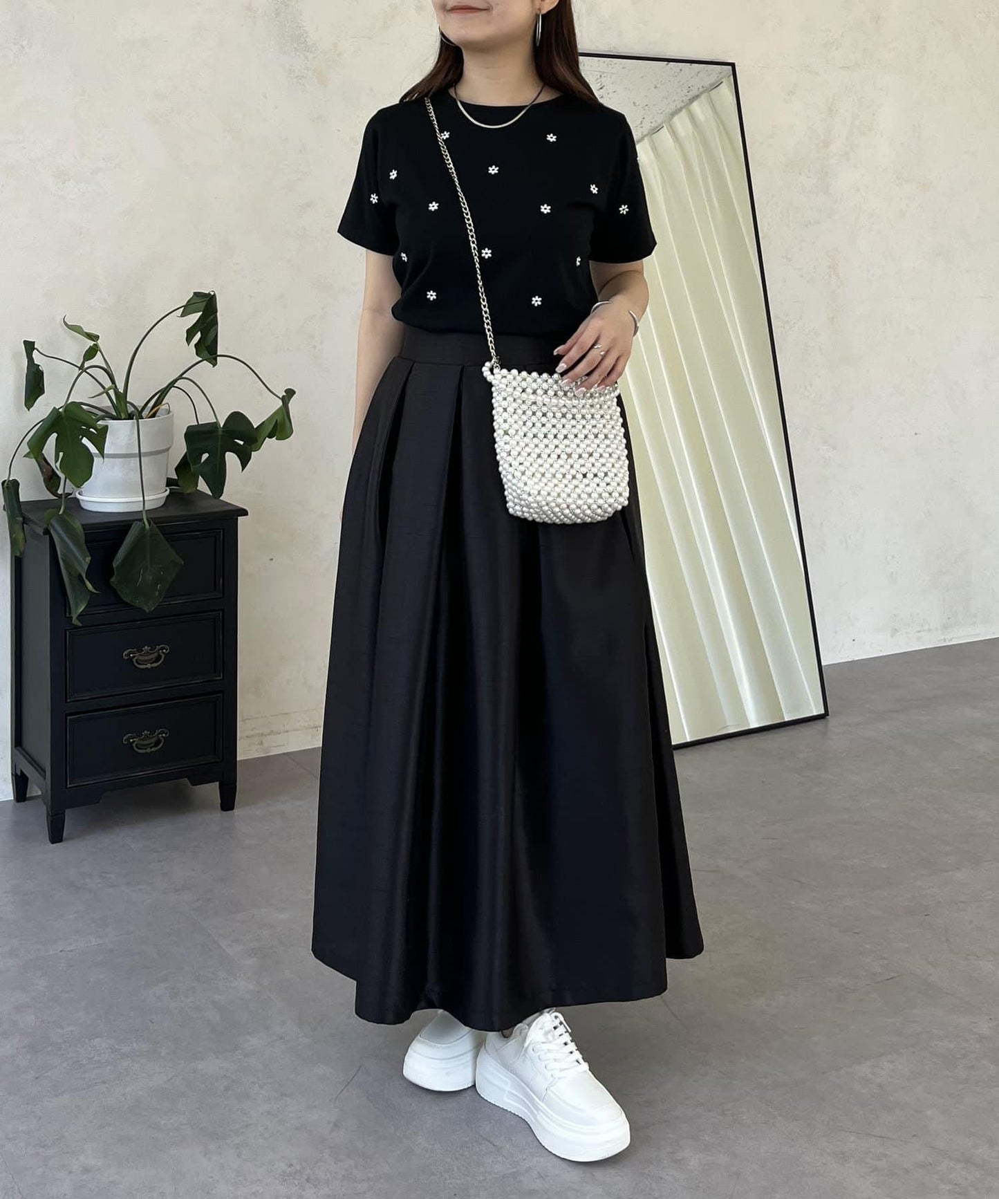 花朵刺繡T恤