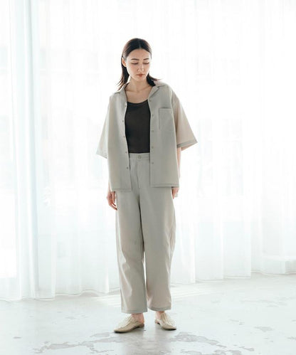 速乾材料 舒適版型 開領襯衫 短袖 亞麻風