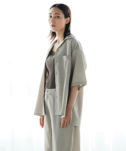 速乾材料 舒適版型 開領襯衫 短袖 亞麻風