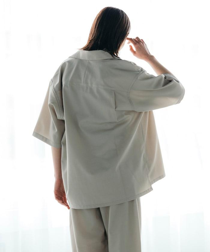 速乾材料 舒適版型 開領襯衫 短袖 亞麻風