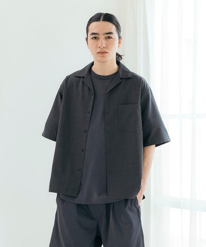 速乾材料 舒適版型 開領襯衫 短袖 亞麻風