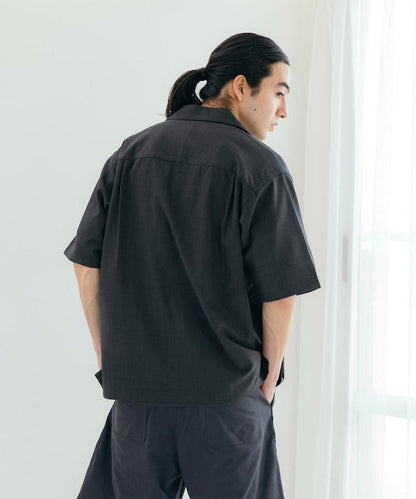 速乾材料 舒適版型 開領襯衫 短袖 亞麻風