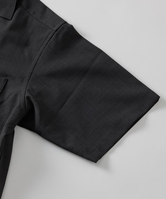 速乾材料 舒適版型 開領襯衫 短袖 亞麻風