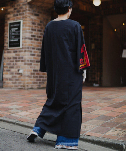 【aguni】刺繡I型連衣裙