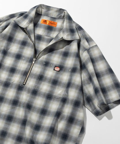 聯名 輕鬆版型 半拉鍊 單標誌 短袖工作襯衫 條紋 格子