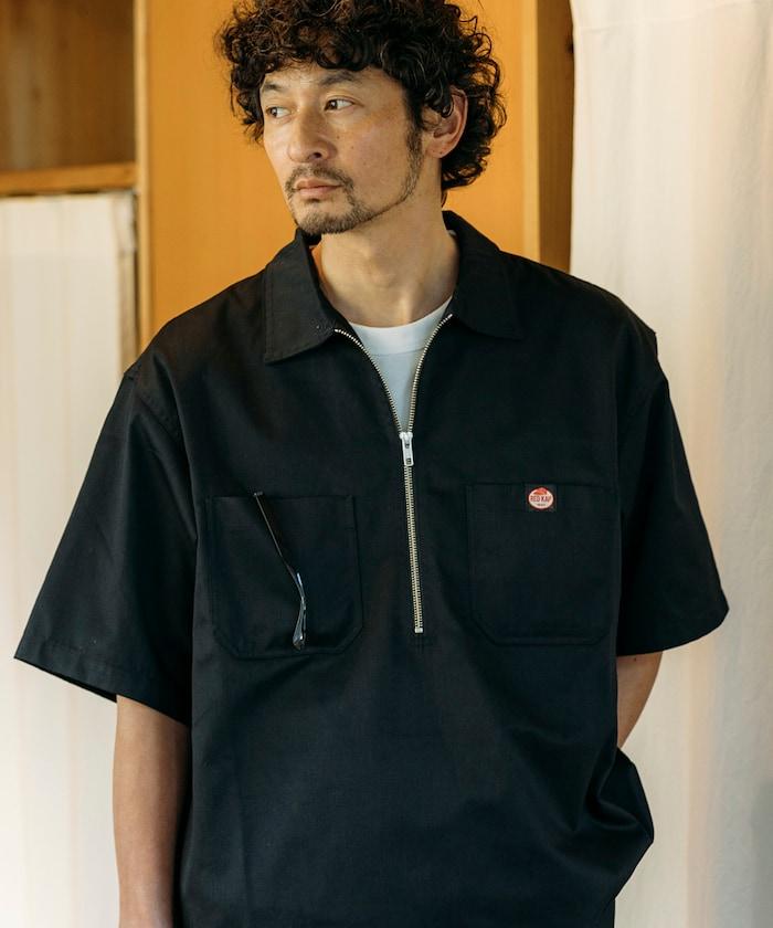 聯名 舒適版型 半拉鍊 一點標誌 短袖斜紋工裝襯衫 純色
