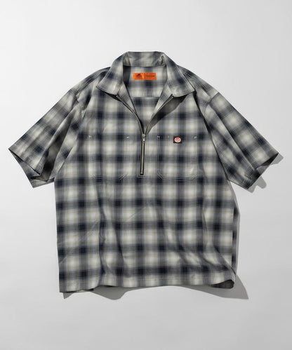 聯名 輕鬆版型 半拉鍊 單標誌 短袖工作襯衫 條紋 格子