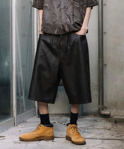 復古風格仿皮寬鬆短褲