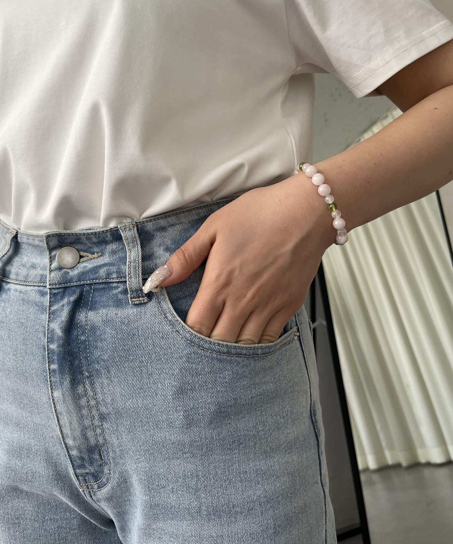 【MOMO】彈力修身直筒牛仔褲