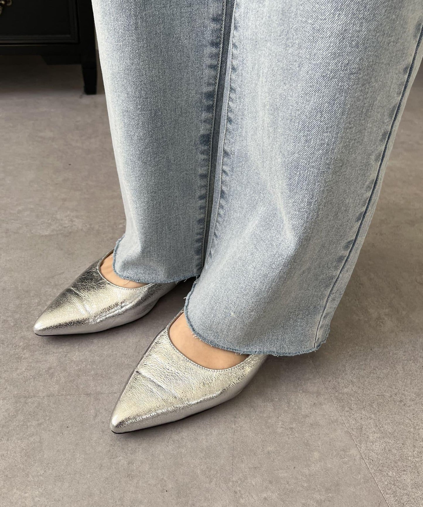 【MOMO】彈力修身直筒牛仔褲