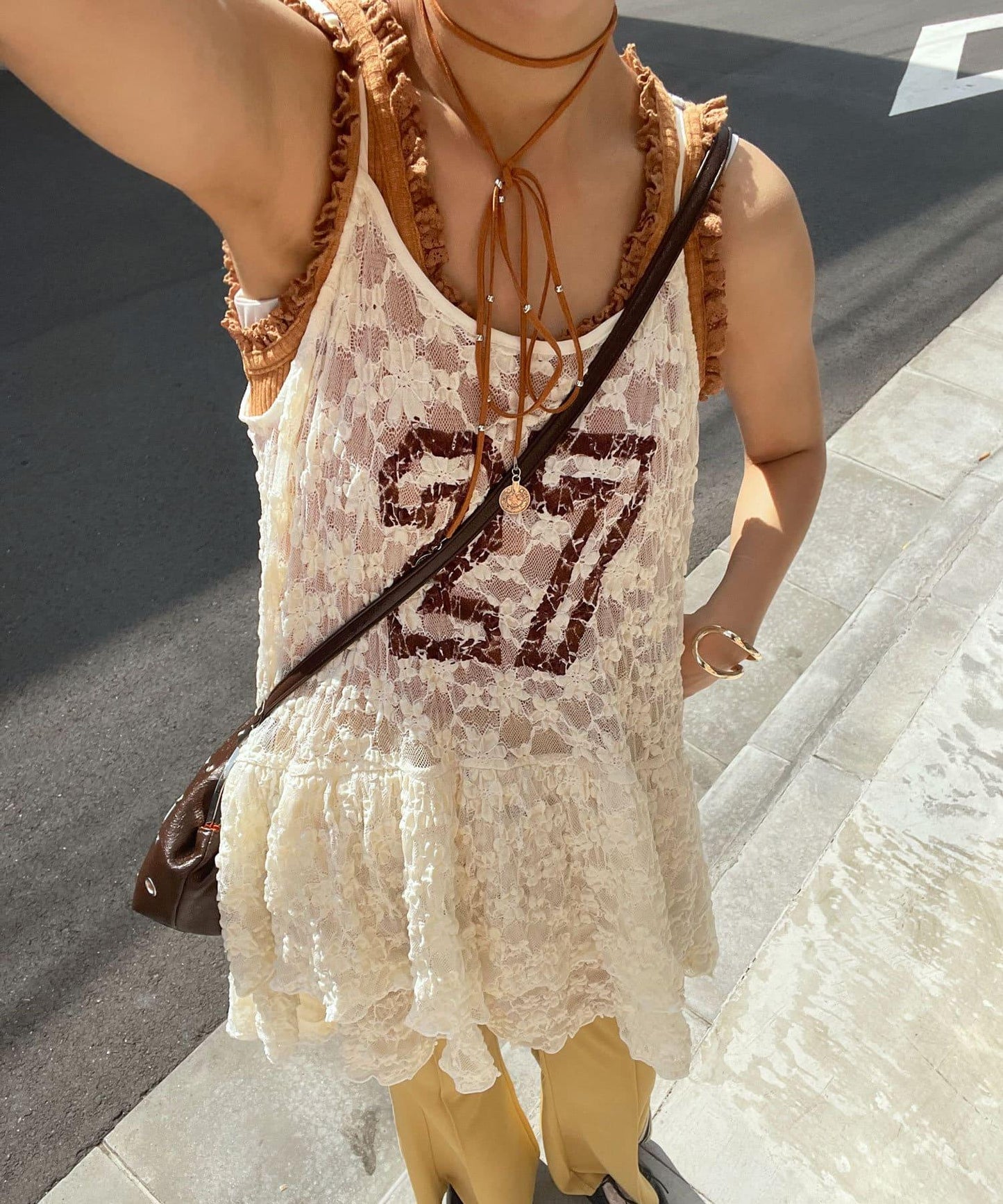 蕾絲連衣裙數字排列不規則下襬連衣裙