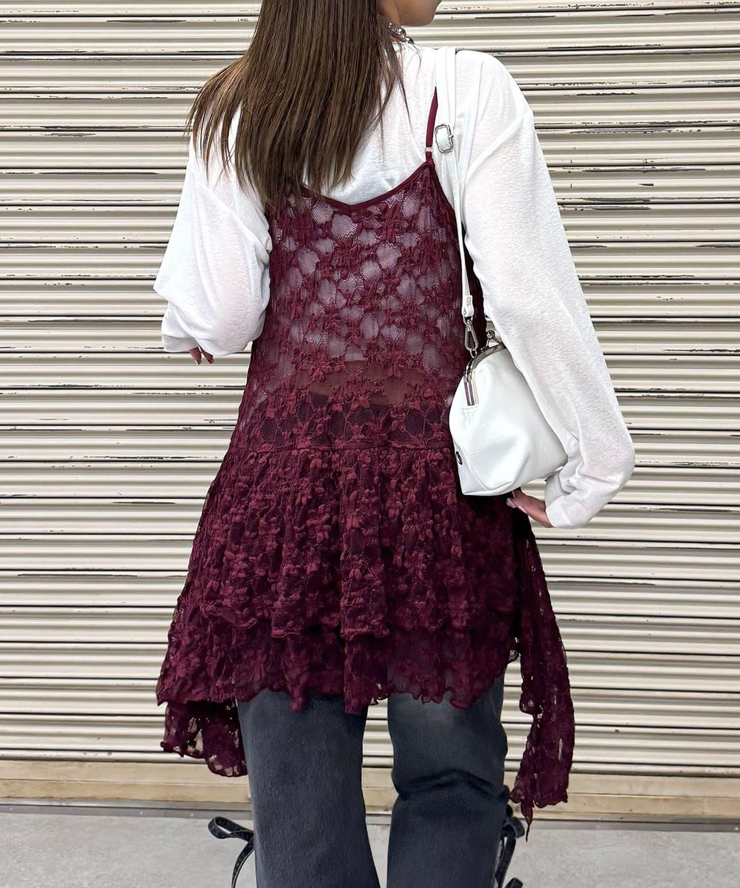 蕾絲連衣裙數字排列不規則下襬連衣裙