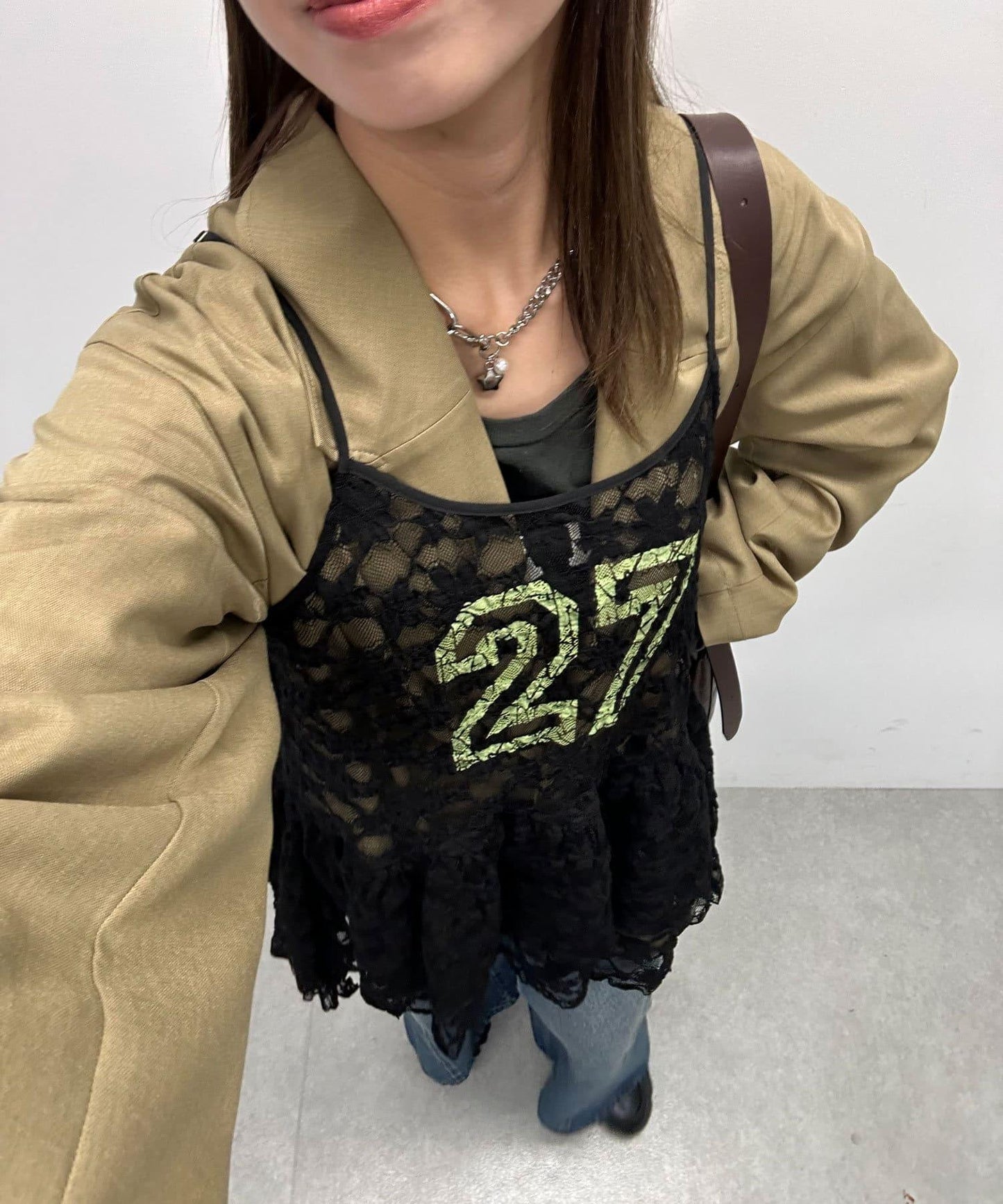 蕾絲連衣裙數字排列不規則下襬連衣裙