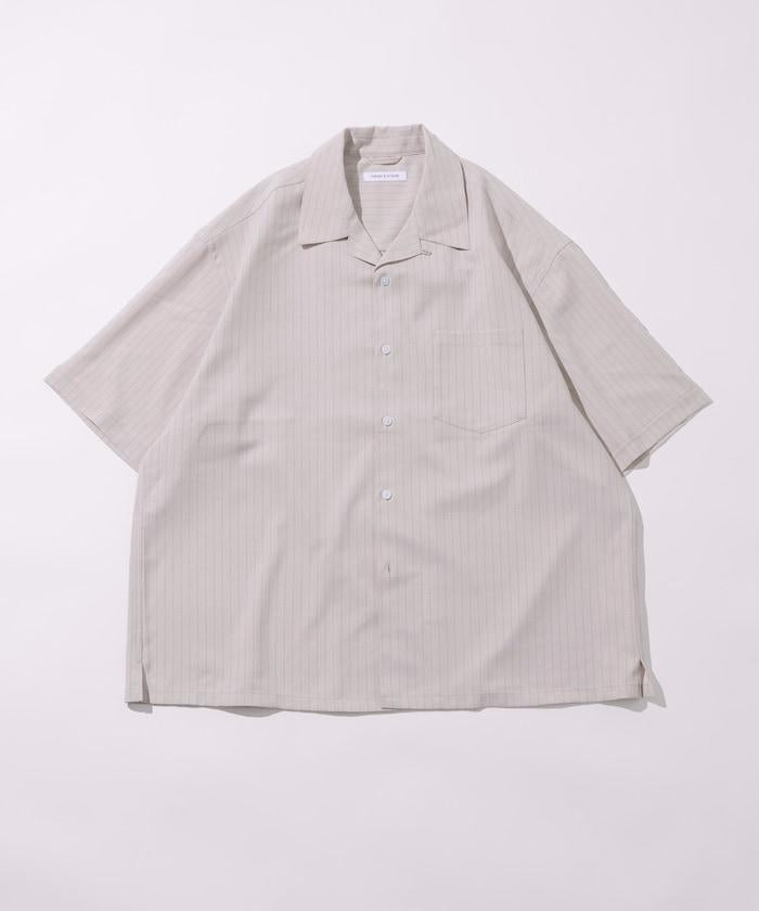 Reflax 功能性材料 輕鬆合身 條紋 開領襯衫 短袖