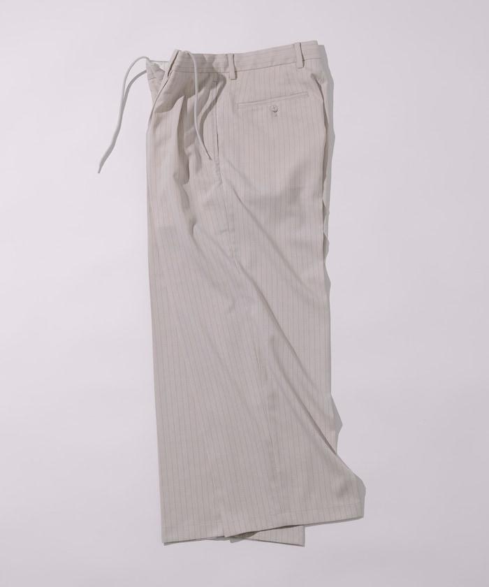 Reflax 功能性材料 寬鬆剪裁 輕鬆條紋西褲