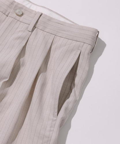 Reflax 功能性材料 寬鬆剪裁 輕鬆條紋西褲