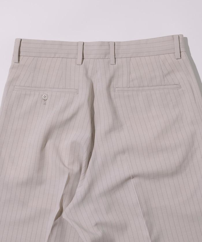 Reflax 功能性材料 寬鬆剪裁 輕鬆條紋西褲