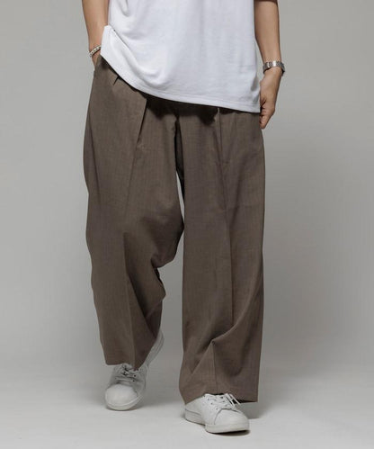 Reflax 功能性材料 寬鬆剪裁 輕鬆條紋西褲