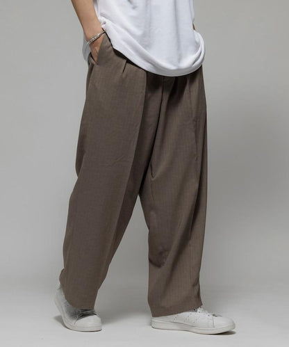 Reflax 功能性材料 寬鬆剪裁 輕鬆條紋西褲