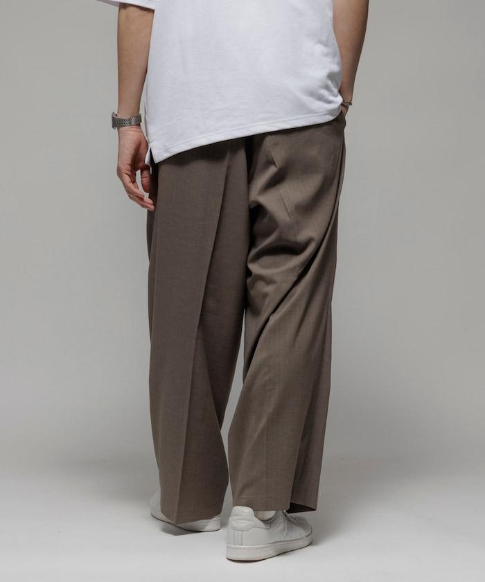 Reflax 功能性材料 寬鬆剪裁 輕鬆條紋西褲