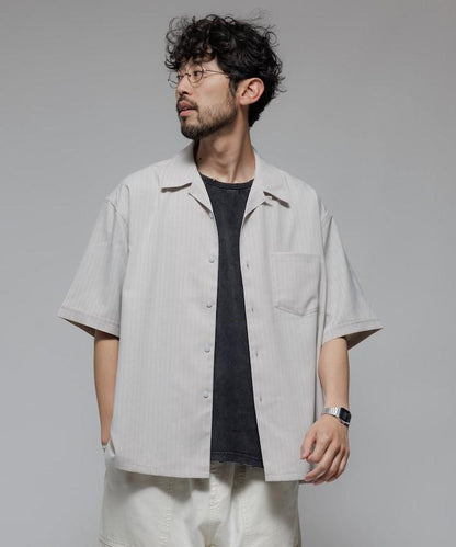 Reflax 功能性材料 輕鬆合身 條紋 開領襯衫 短袖