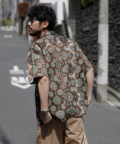 印度制 寬鬆版型 巴蒂克圖案印花 開領襯衫 短袖 小花紋