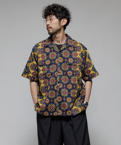 印度制 寬鬆版型 巴蒂克圖案印花 開領襯衫 短袖 小花紋