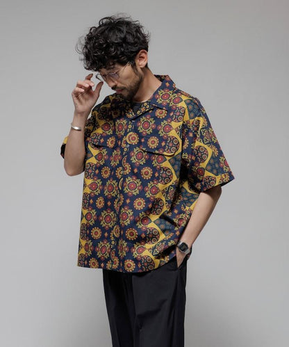 印度制 寬鬆版型 巴蒂克圖案印花 開領襯衫 短袖 小花紋