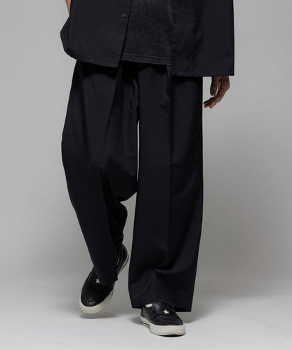 Reflax 功能性材料 寬鬆剪裁 輕鬆 休閒褲