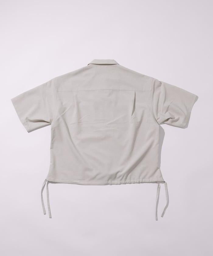 Reflax 功能性材料 輕鬆合身 半拉鍊襯衫 短袖