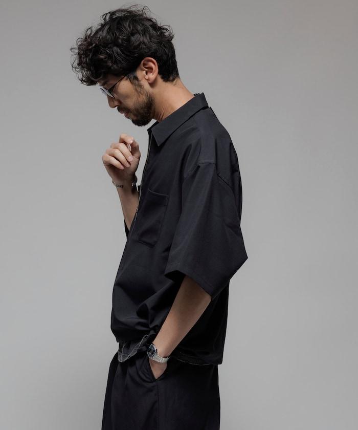 Reflax 功能性材料 輕鬆合身 半拉鍊襯衫 短袖