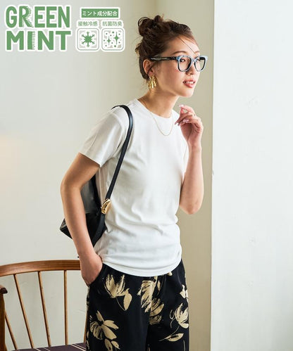 薄荷色圓領短袖T恤