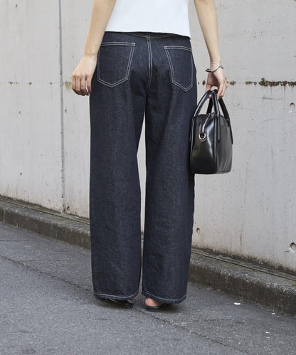 寬鬆牛仔褲