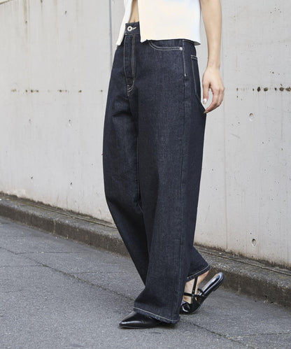 寬鬆牛仔褲