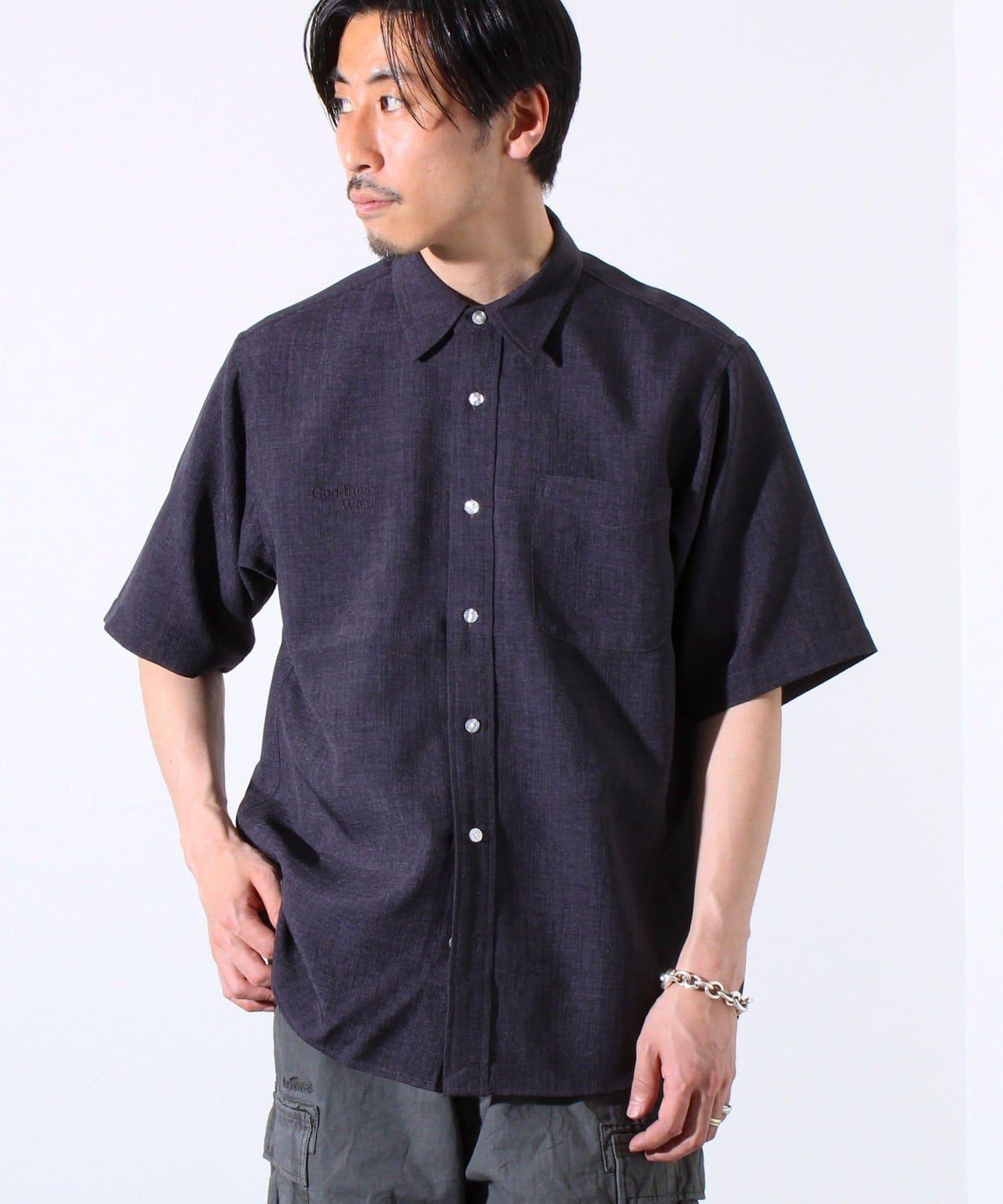 【GLOSTER】亞麻質感帆布 GOODNESS刺繡 短袖襯衫