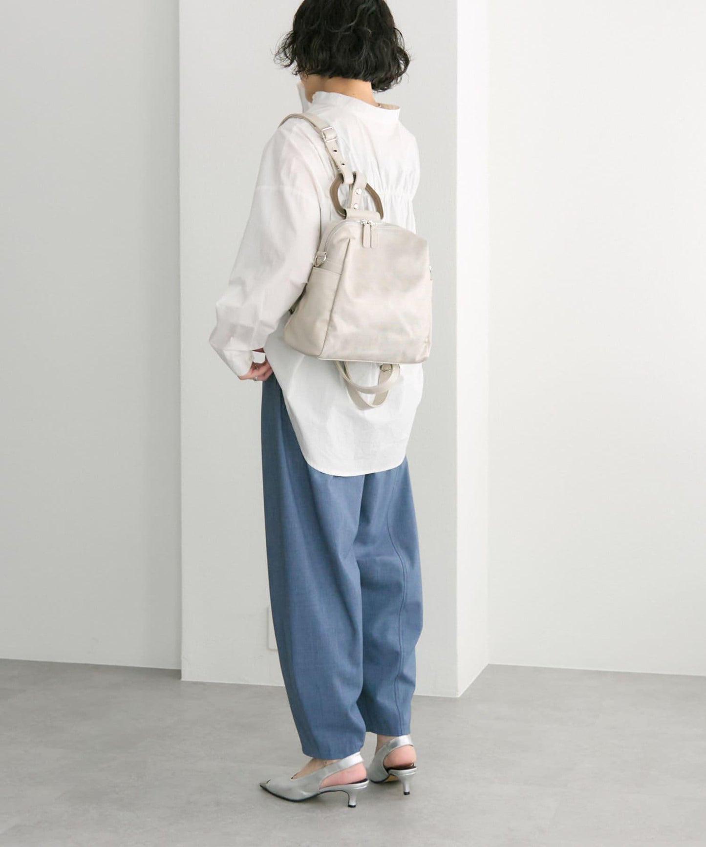 中號四用途雙肩揹包