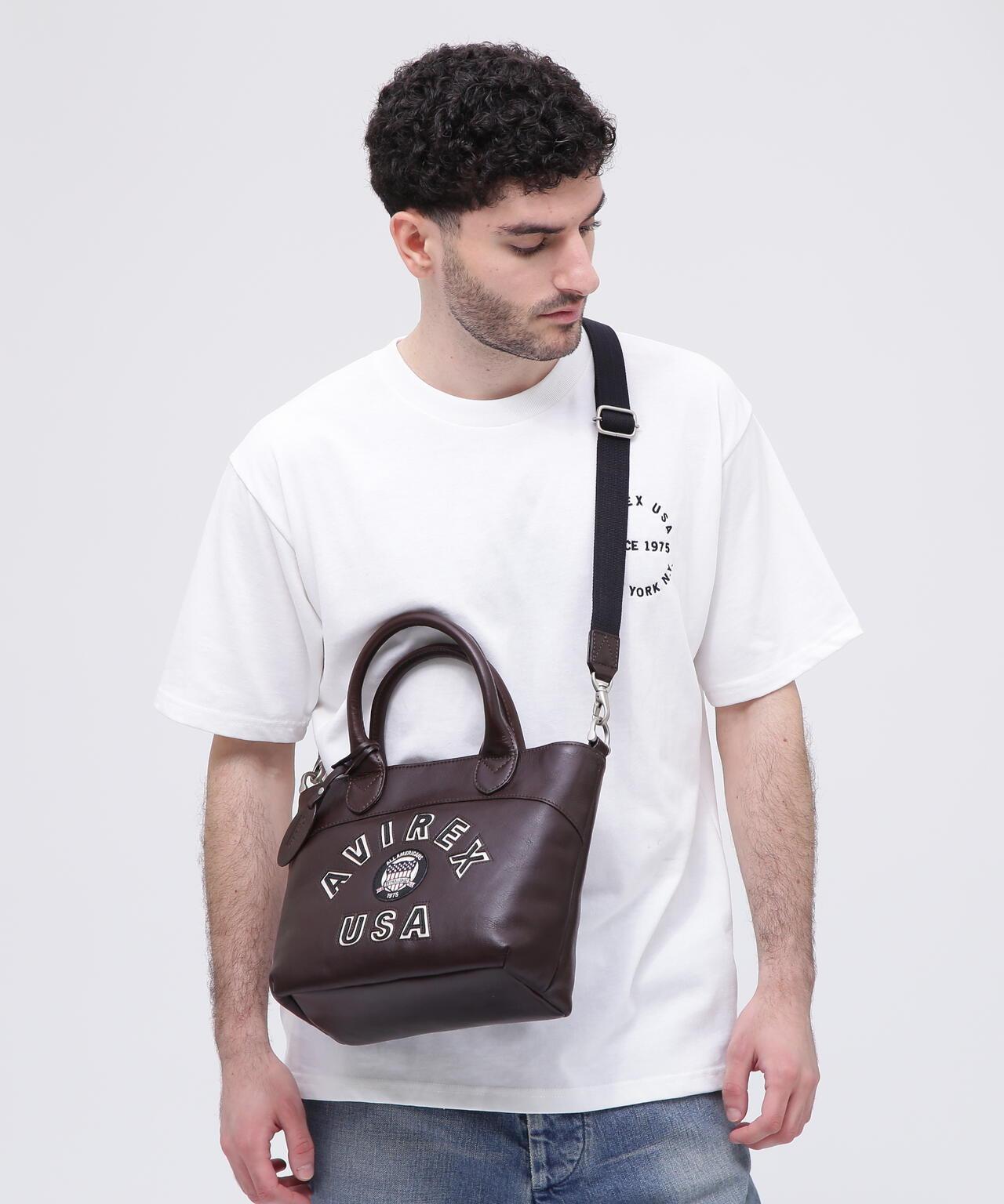 《直營店限定》學院風真皮迷你手提袋/VARSITY LEATHER MINI TOTE BAG/AVX5626